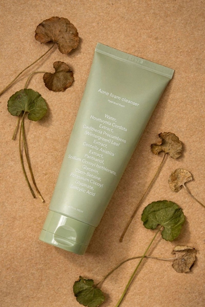 LUMÉA Houttuynia Purifying Cleanser - LUMÉA